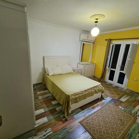 Sunny Modern Apartment With Good Internet, Near From City Center Of אלכסנדריה מראה חיצוני תמונה