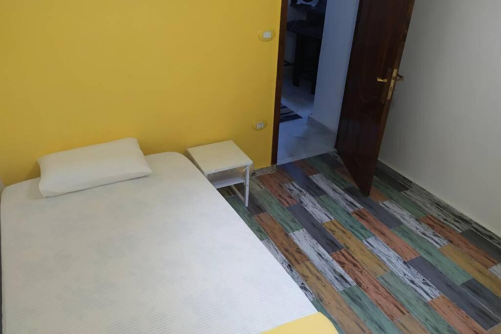 Sunny Modern Apartment With Good Internet, Near From City Center Of אלכסנדריה מראה חיצוני תמונה