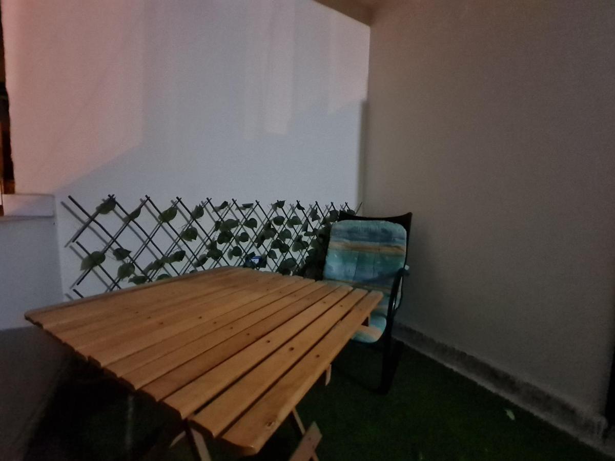 Sunny Modern Apartment With Good Internet, Near From City Center Of אלכסנדריה מראה חיצוני תמונה